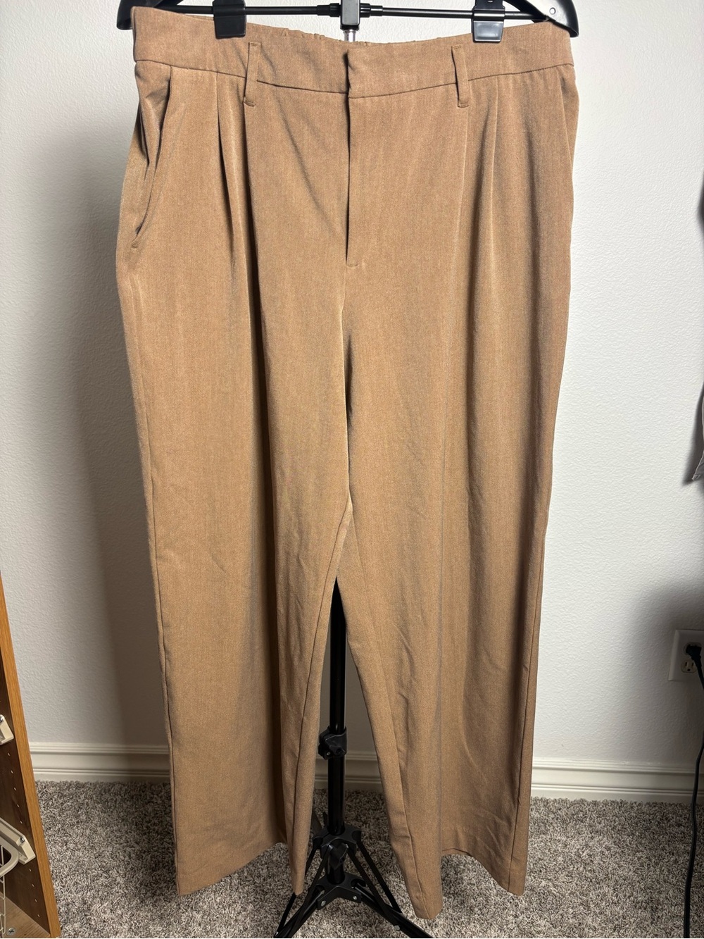 a new day Men's Straight-Leg Pleated Chinos - Camel Brown
